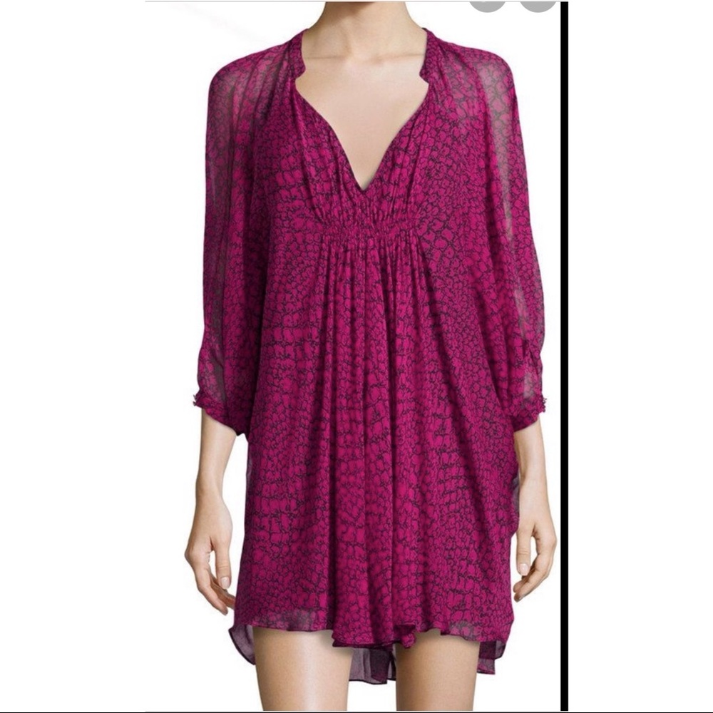 Diane Von Furstenberg dress “Fluerette” / Sz 10 Black & magenta/Animal print.